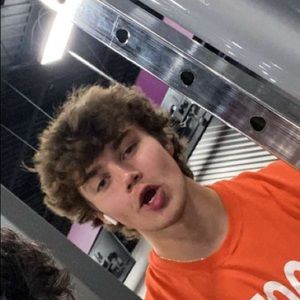 Meet your Posher, Graham